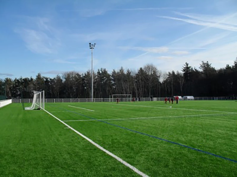 Terrain de foot à Saint-Ferréol-d’Auroure